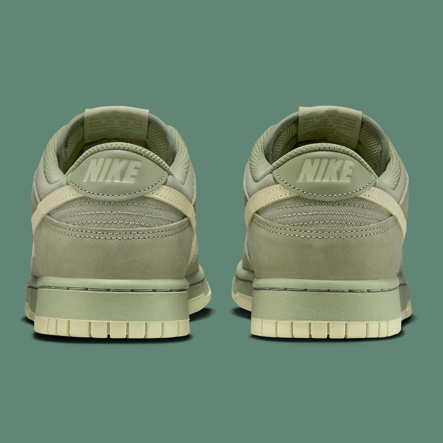 SB DUNK LOW (OIL GREEN)