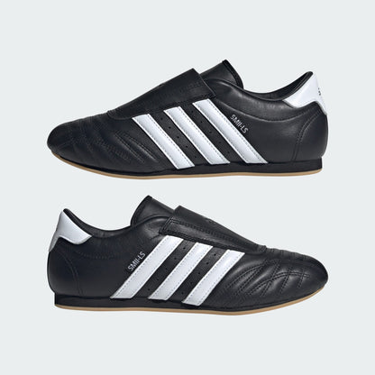 TAEKWONDO SHOES (CORE BLACK/CLOUD WHITE/GUM)