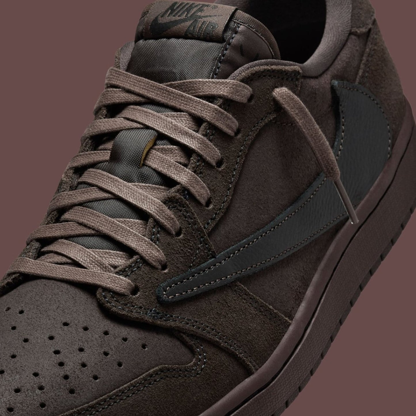 AIR JORDAN 1 TRAVIS SCOTT LOW (DARK MOCHA)