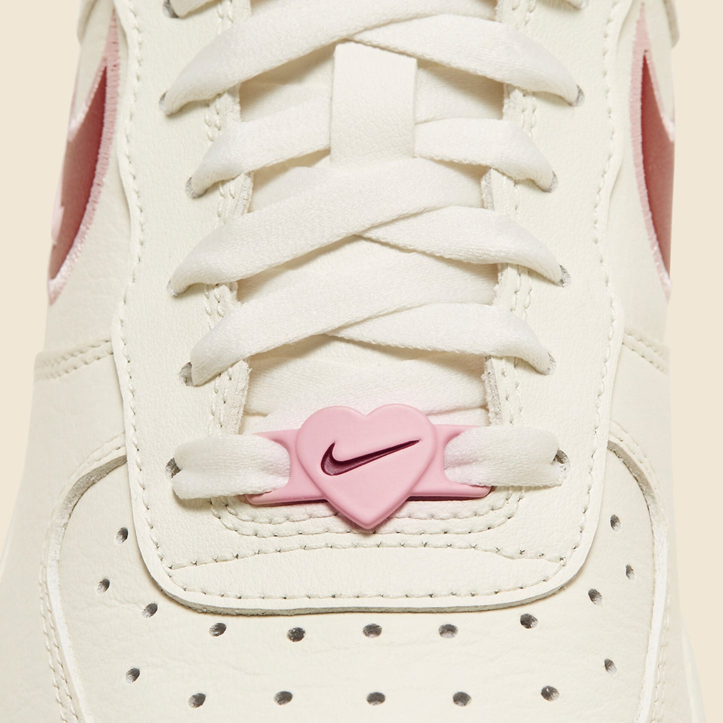 AIR FORCE 1 LOW (VALENTINE'S 2023)