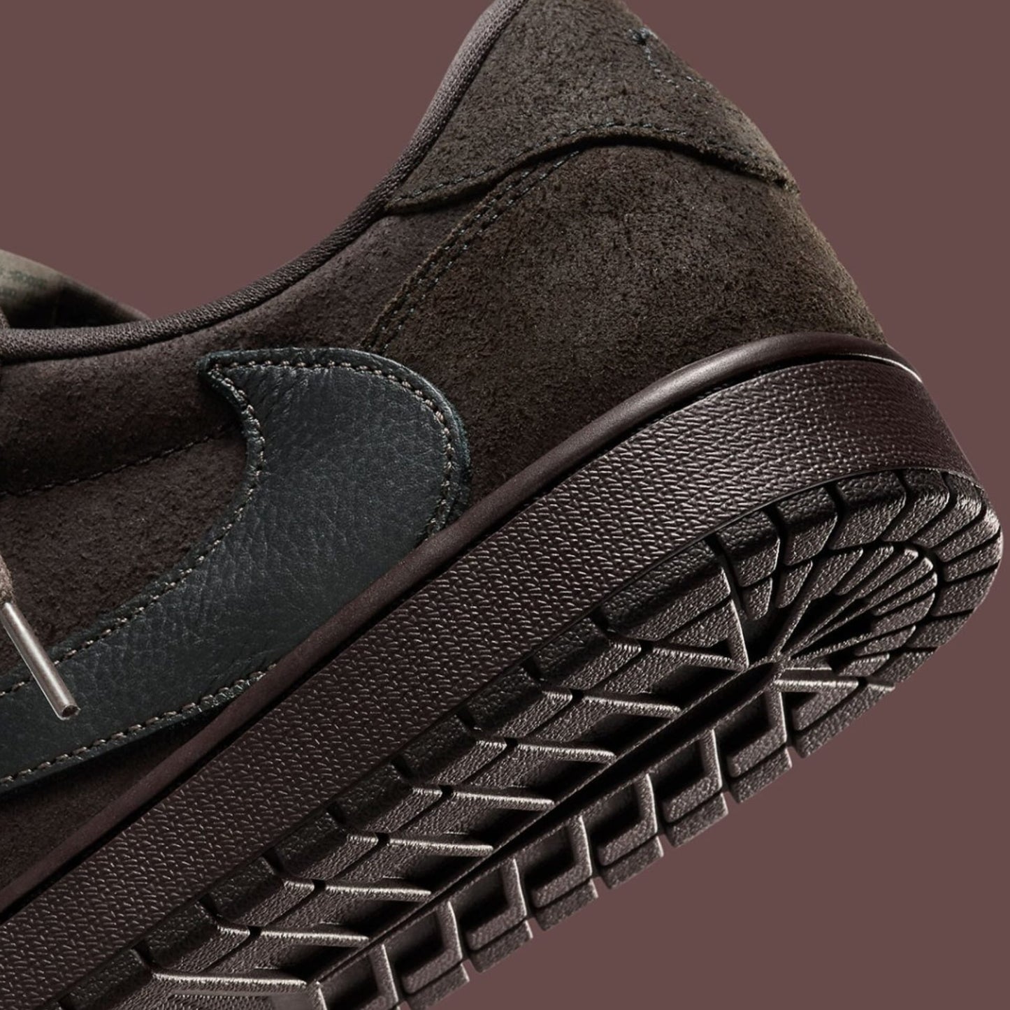 AIR JORDAN 1 TRAVIS SCOTT LOW (DARK MOCHA)